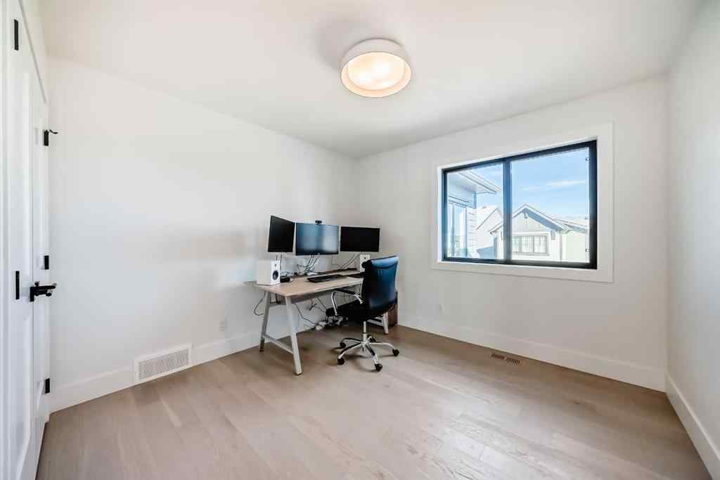 MLS® A2266336 - 26 Treeline Common SW in Alpine Park Calgary, Residential