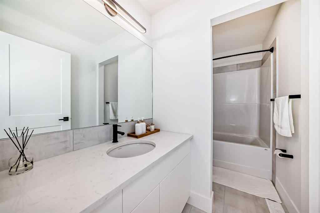 MLS® A2266336 - 26 Treeline Common SW in Alpine Park Calgary, Residential