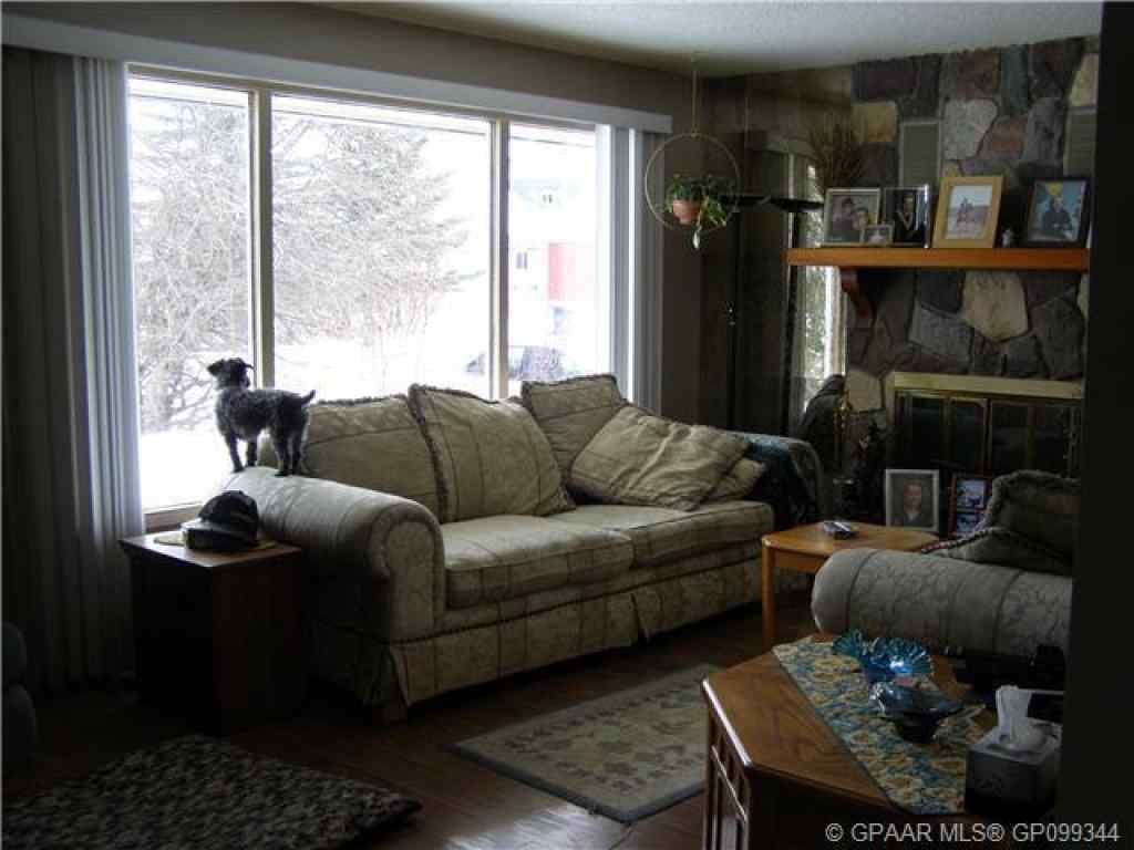 MLS® A2266338 - 4922 51 Street  in NONE Wanham, Residential