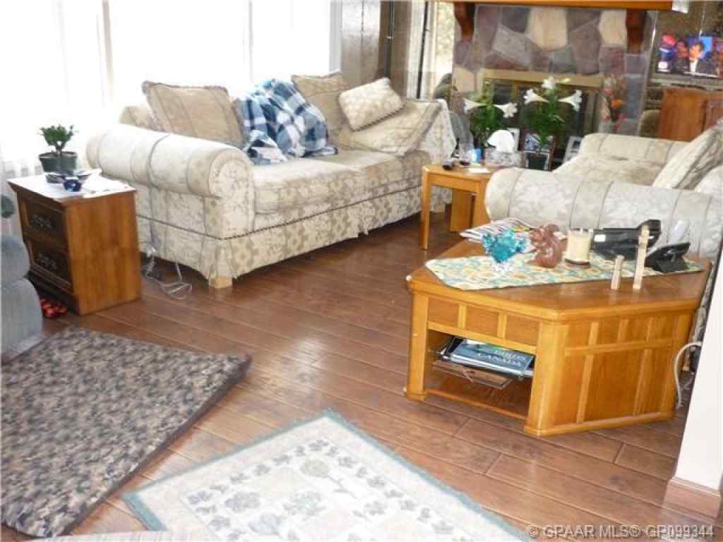 MLS® A2266338 - 4922 51 Street  in NONE Wanham, Residential