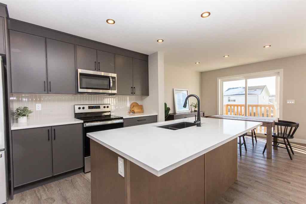 MLS® A2266344 - 73 Bardwell Way  in Beacon Hill Sylvan Lake, Residential