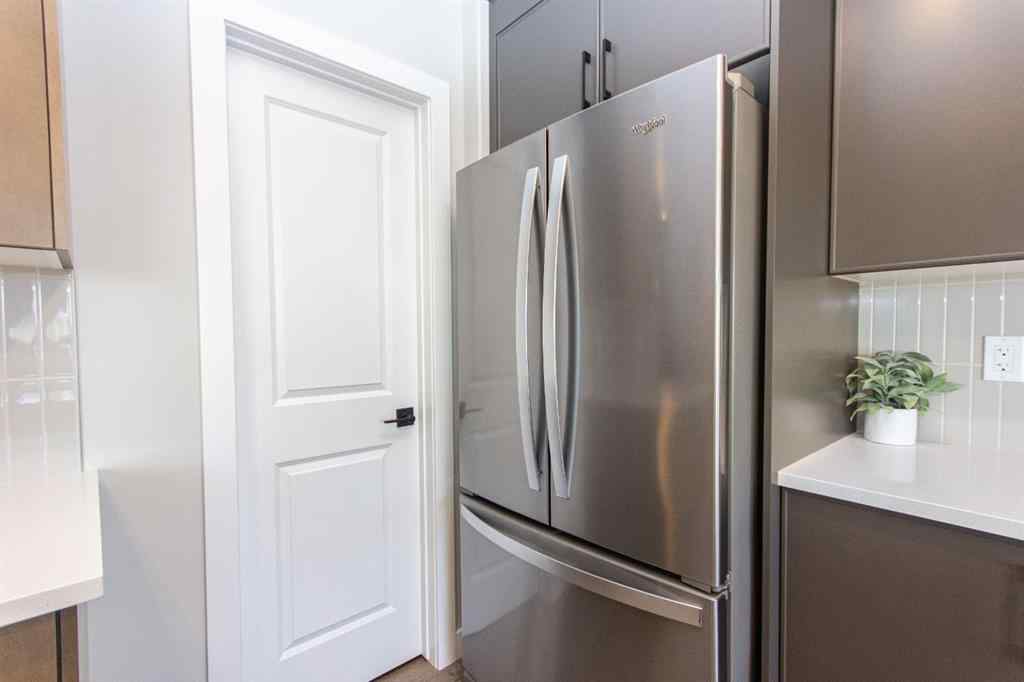 MLS® A2266344 - 73 Bardwell Way  in Beacon Hill Sylvan Lake, Residential