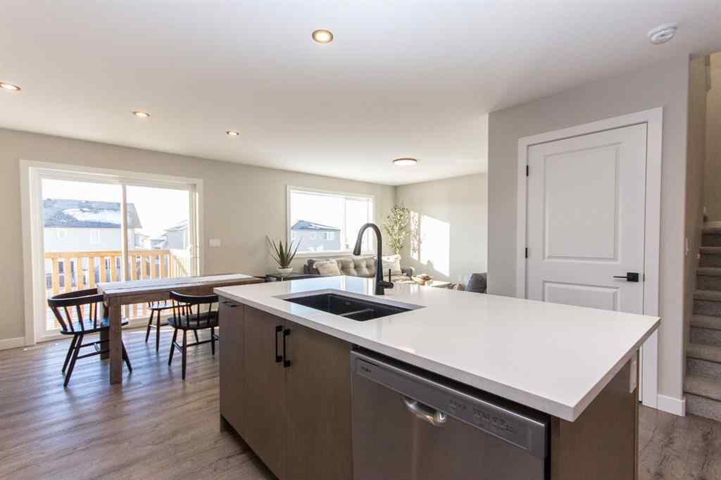 MLS® A2266344 - 73 Bardwell Way  in Beacon Hill Sylvan Lake, Residential