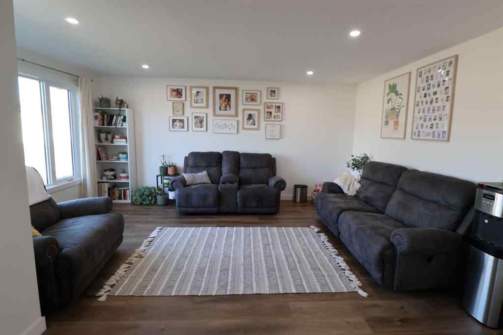 MLS® A2266345 - 5707 50 st   in NONE Taber, Residential