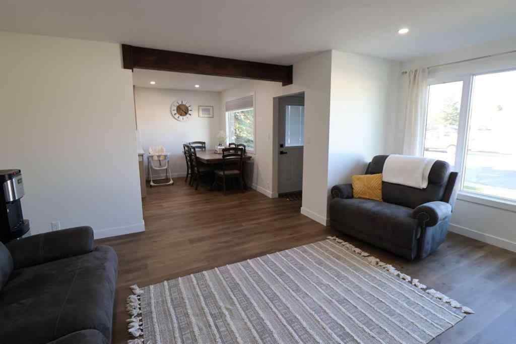 MLS® A2266345 - 5707 50 st   in NONE Taber, Residential