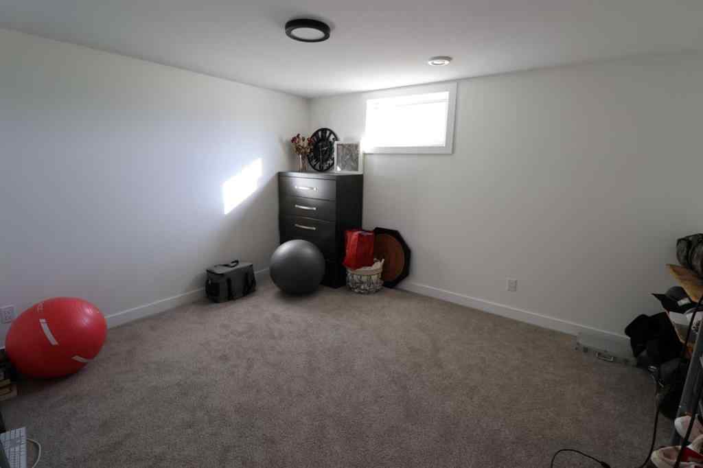 MLS® A2266345 - 5707 50 st   in NONE Taber, Residential