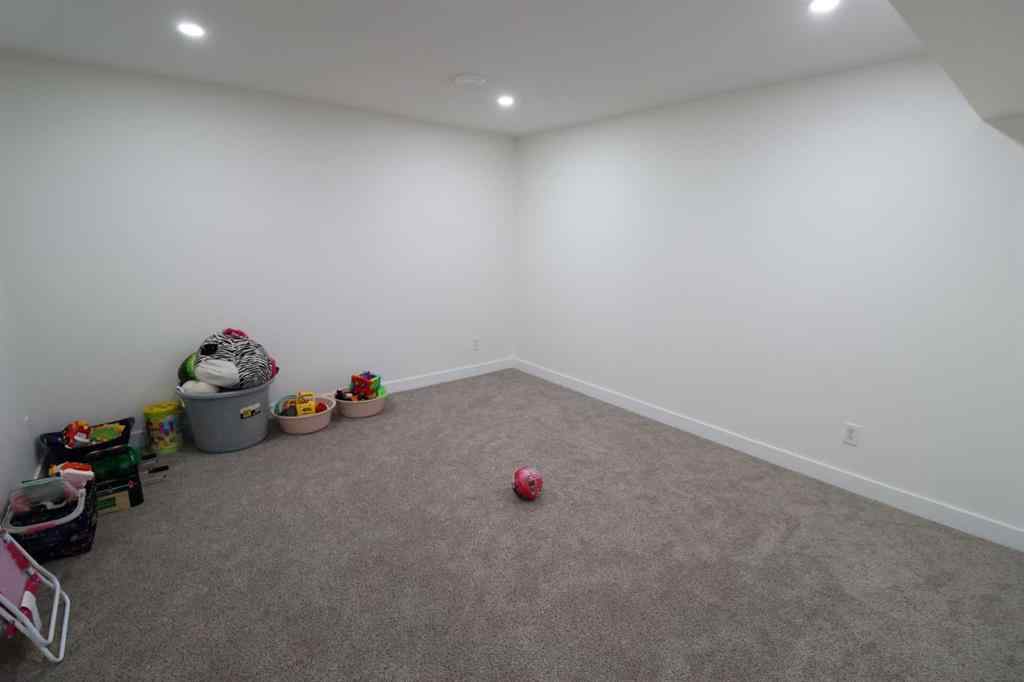 MLS® A2266345 - 5707 50 st   in NONE Taber, Residential