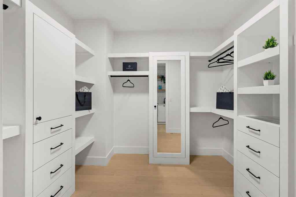 MLS® A2266349 - 1623 21 Avenue NW in Capitol Hill Calgary, Residential