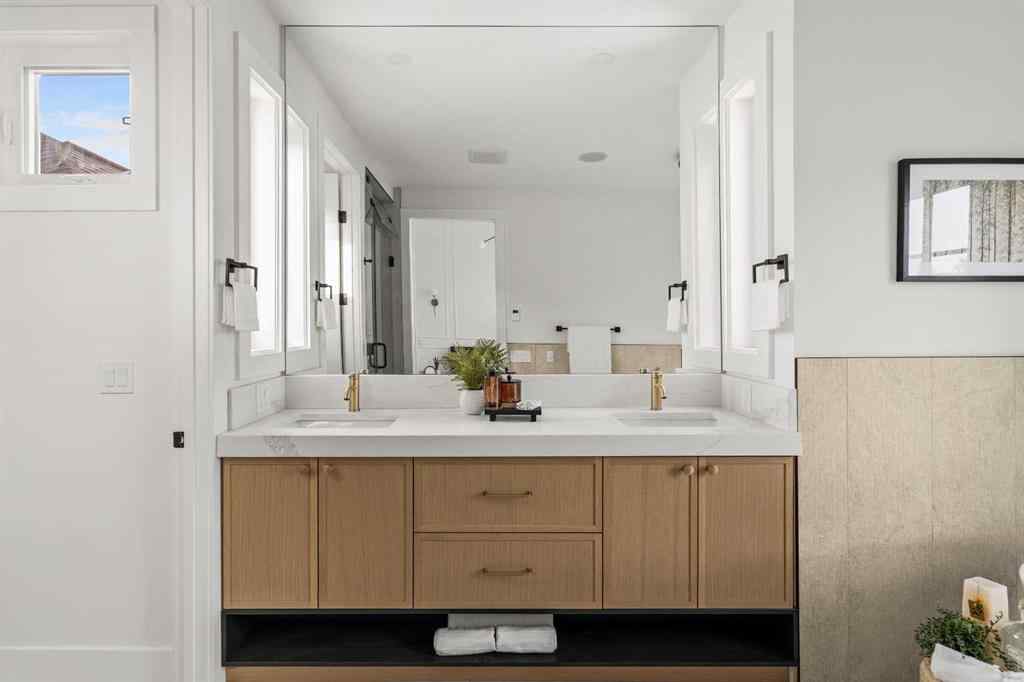 MLS® A2266349 - 1623 21 Avenue NW in Capitol Hill Calgary, Residential