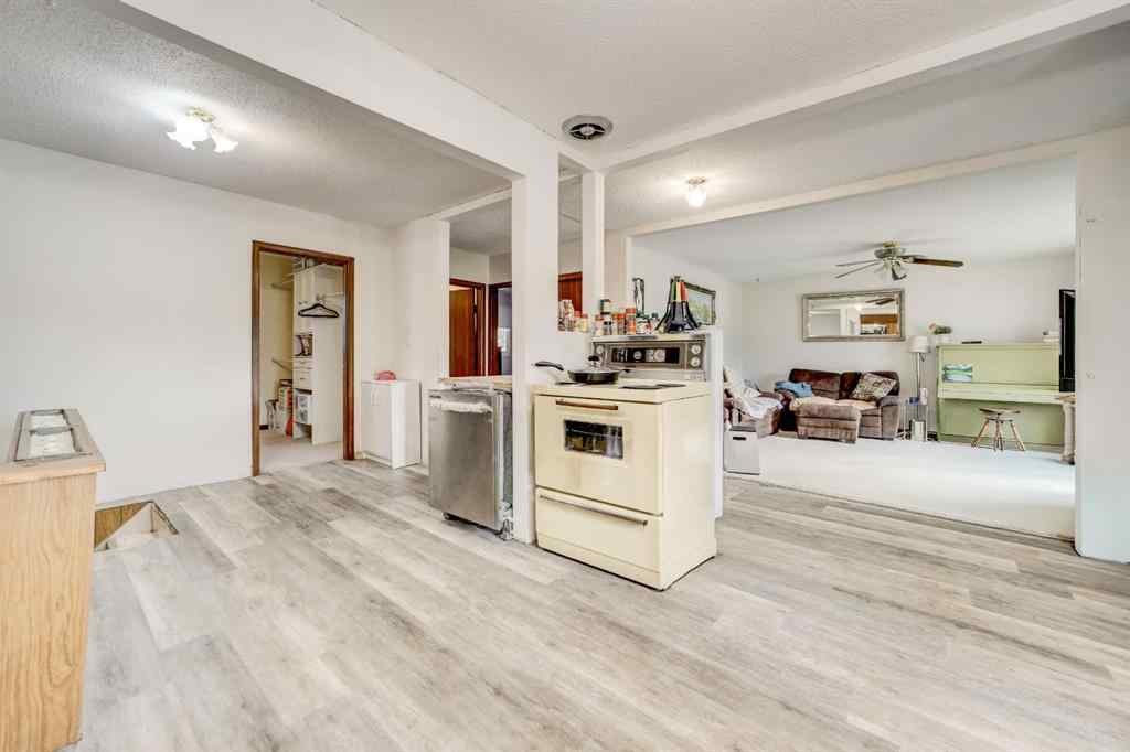 MLS® A2266350 - 1706 23 Avenue  in NONE Coaldale, Residential