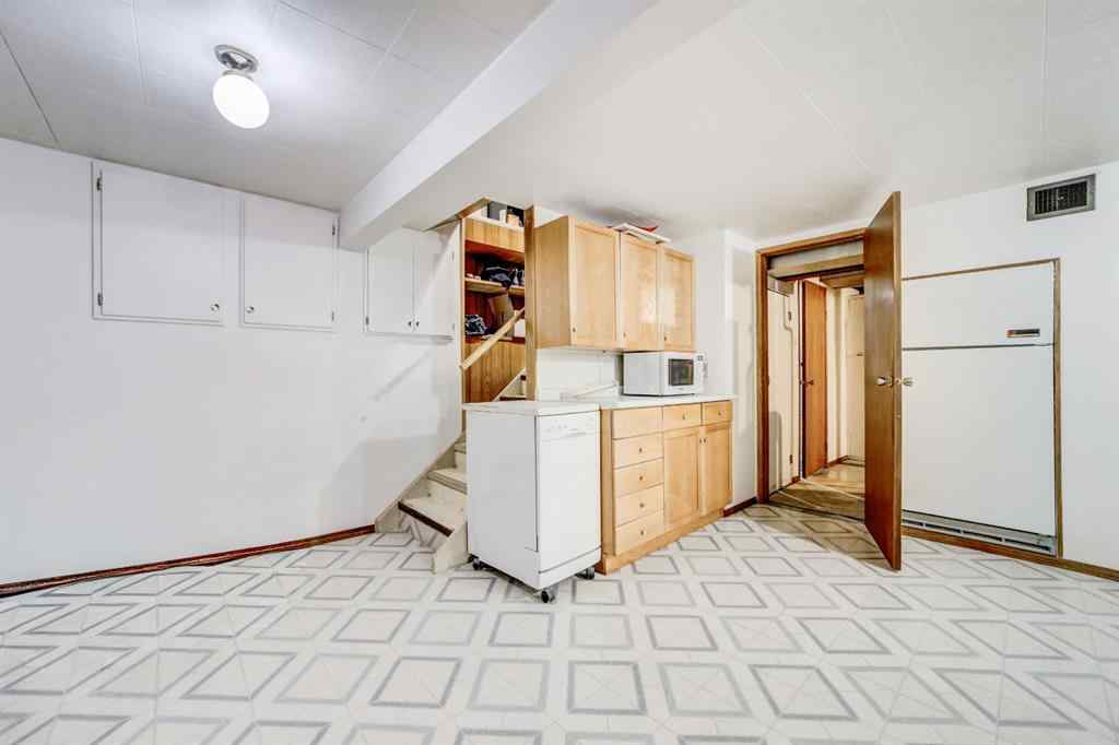 MLS® A2266350 - 1706 23 Avenue  in NONE Coaldale, Residential