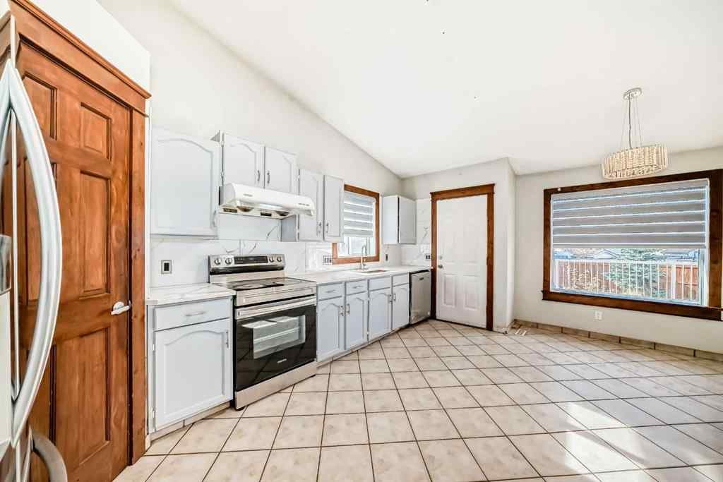 MLS® A2266353 - 323 Appleglen Place SE in Applewood Park Calgary, Residential