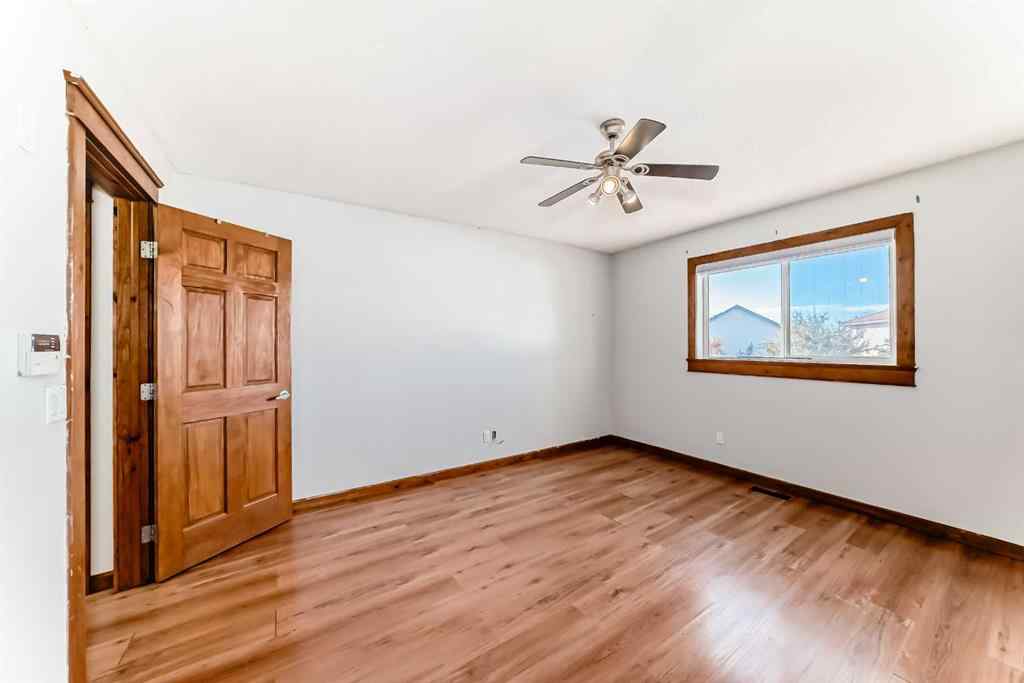 MLS® A2266353 - 323 Appleglen Place SE in Applewood Park Calgary, Residential