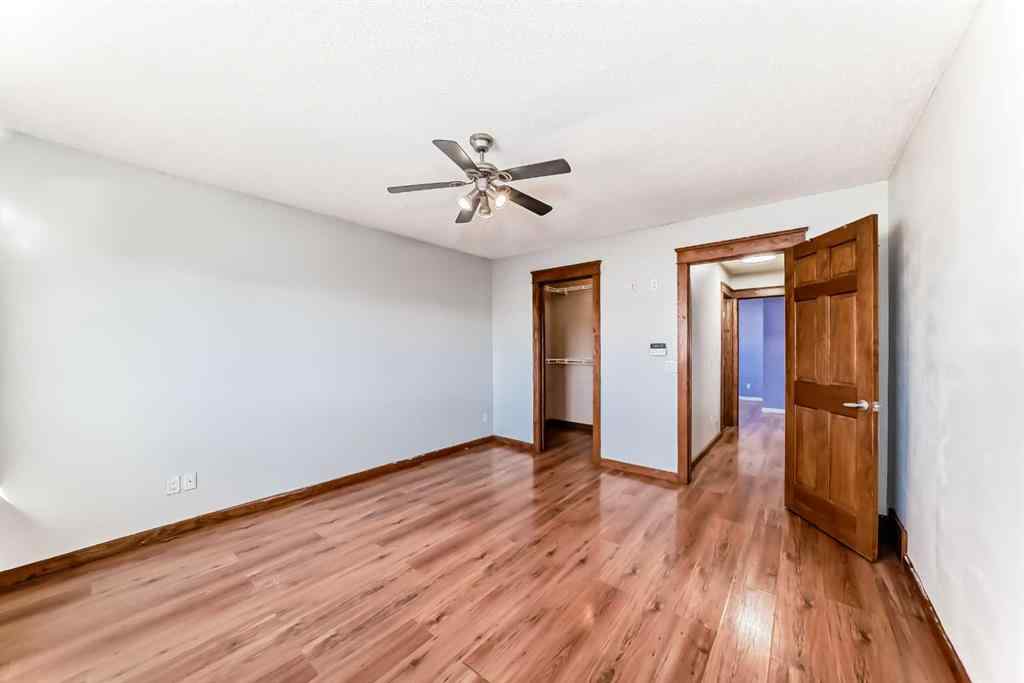 MLS® A2266353 - 323 Appleglen Place SE in Applewood Park Calgary, Residential