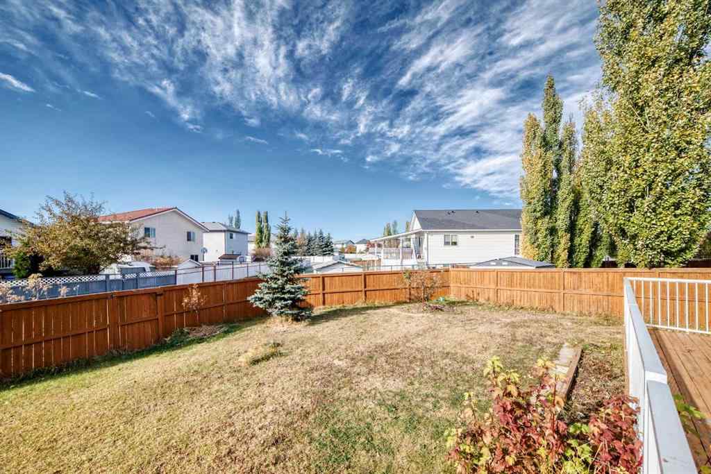 MLS® A2266353 - 323 Appleglen Place SE in Applewood Park Calgary, Residential
