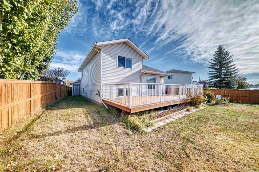 MLS® A2266353 - 323 Appleglen Place SE in Applewood Park Calgary, Residential