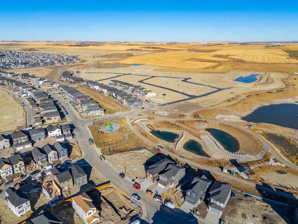 MLS® A2266357 - 440 Lewiston Landing NE in Lewisburg Calgary, Residential