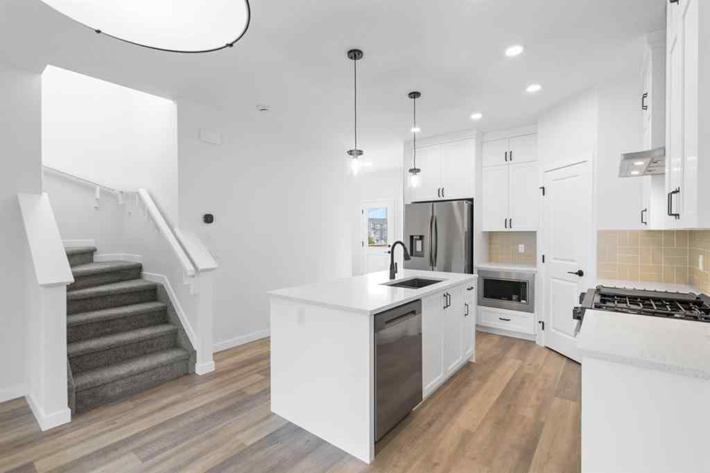 MLS® A2266357 - 440 Lewiston Landing NE in Lewisburg Calgary, Residential