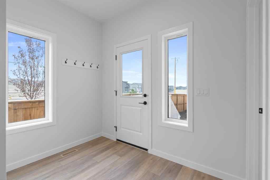 MLS® A2266357 - 440 Lewiston Landing NE in Lewisburg Calgary, Residential