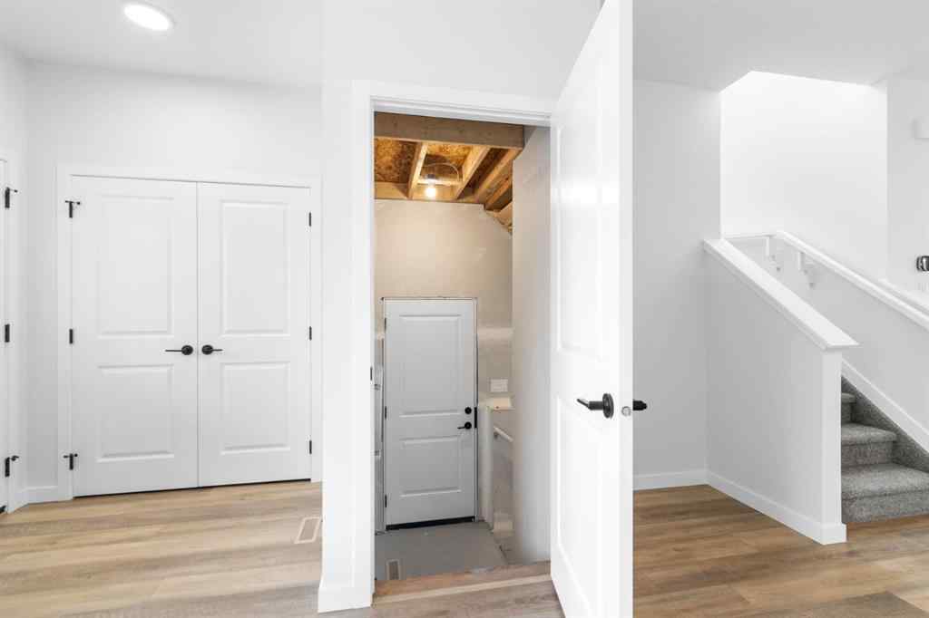 MLS® A2266357 - 440 Lewiston Landing NE in Lewisburg Calgary, Residential