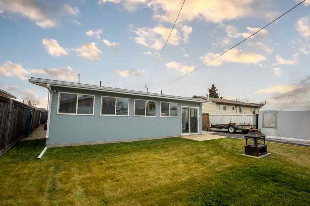 MLS® A2266358 - 9708 95 Avenue  in NONE Wembley, Residential