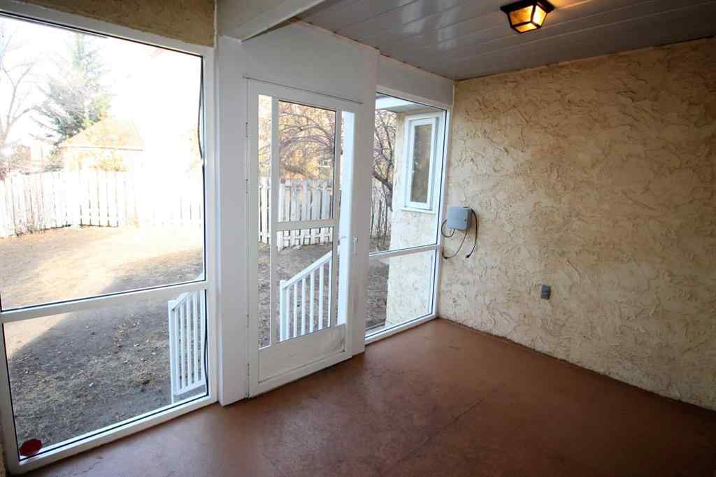 MLS® A2266362 - 107 7A Avenue S in London Road Lethbridge, Residential