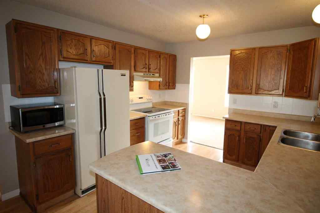 MLS® A2266362 - 107 7A Avenue S in London Road Lethbridge, Residential