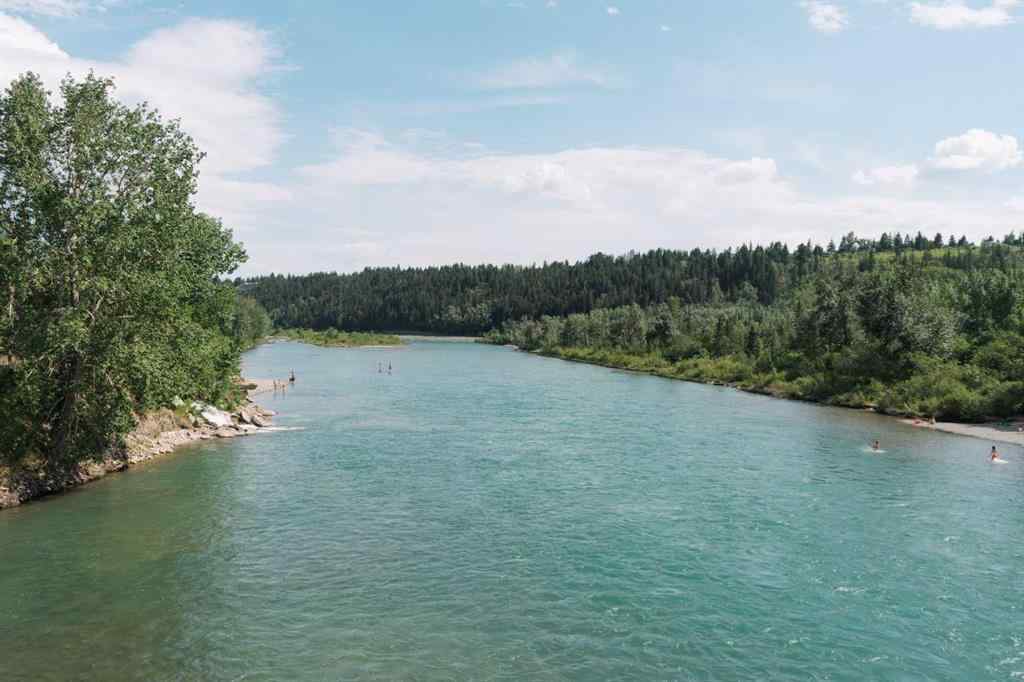 MLS® A2266363 - 730 33A Street NW in Parkdale Calgary, Residential