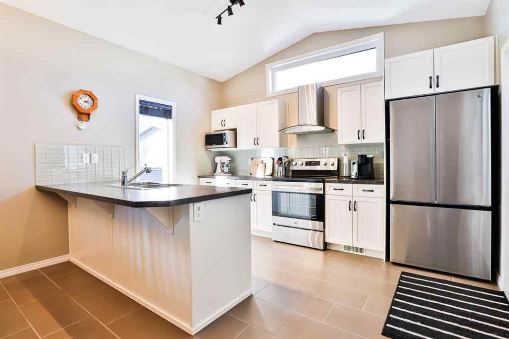 MLS® A2266365 - 887 Keystone Meadows W in Copperwood Lethbridge, Residential