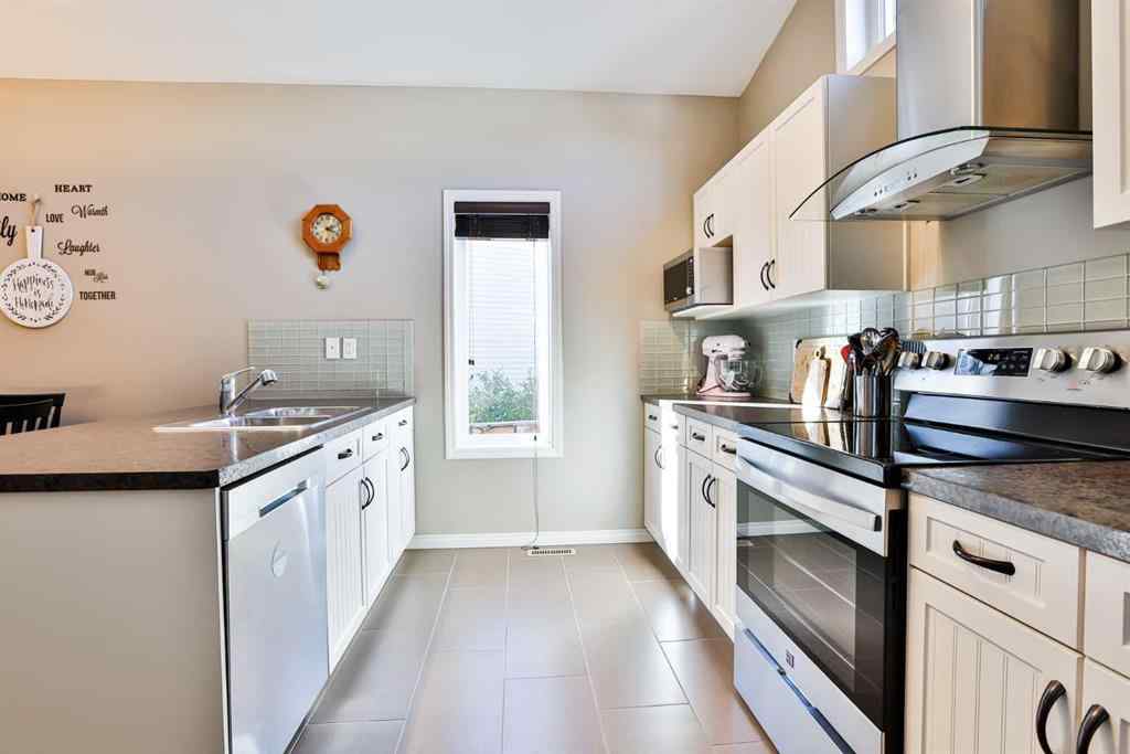 MLS® A2266365 - 887 Keystone Meadows W in Copperwood Lethbridge, Residential