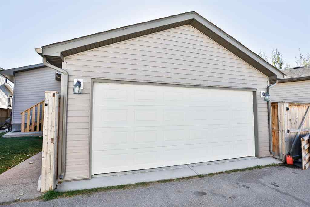 MLS® A2266365 - 887 Keystone Meadows W in Copperwood Lethbridge, Residential