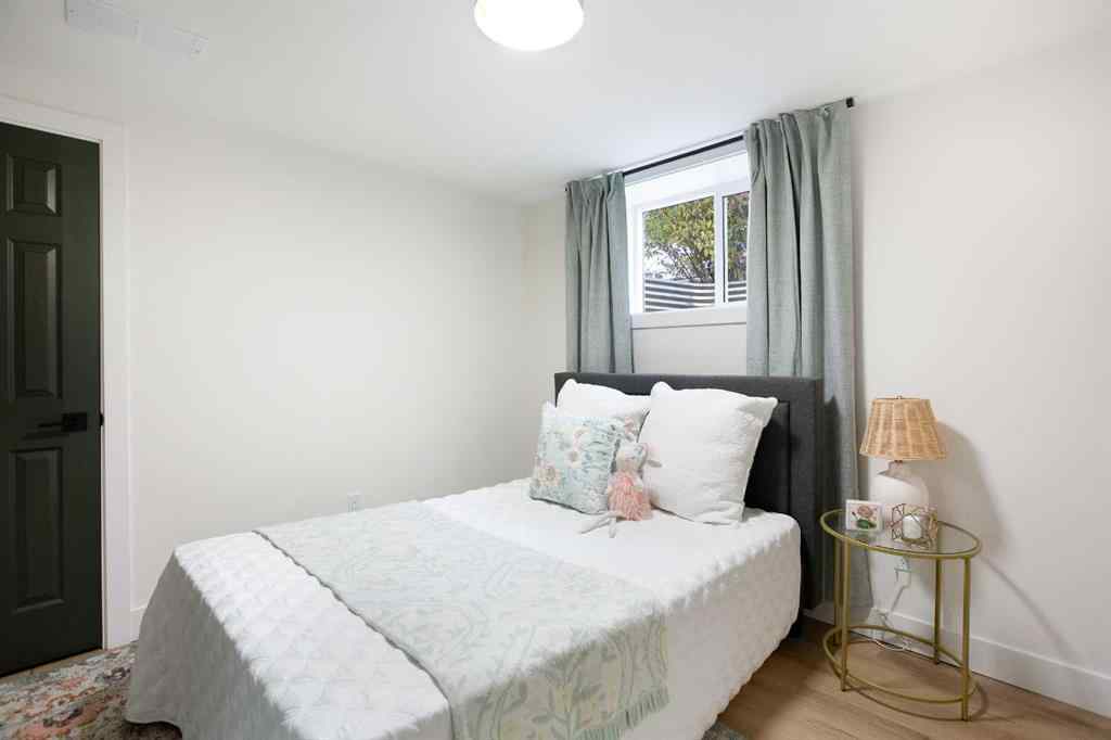 MLS® A2266368 - 959 Parkwood Way SE in Parkland Calgary, Residential