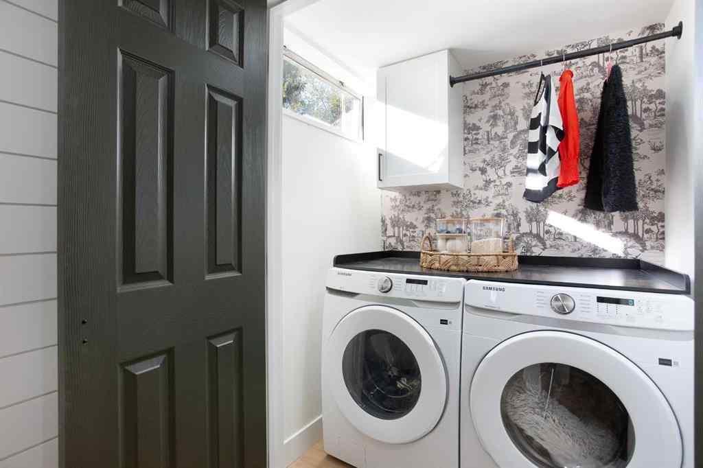 MLS® A2266368 - 959 Parkwood Way SE in Parkland Calgary, Residential