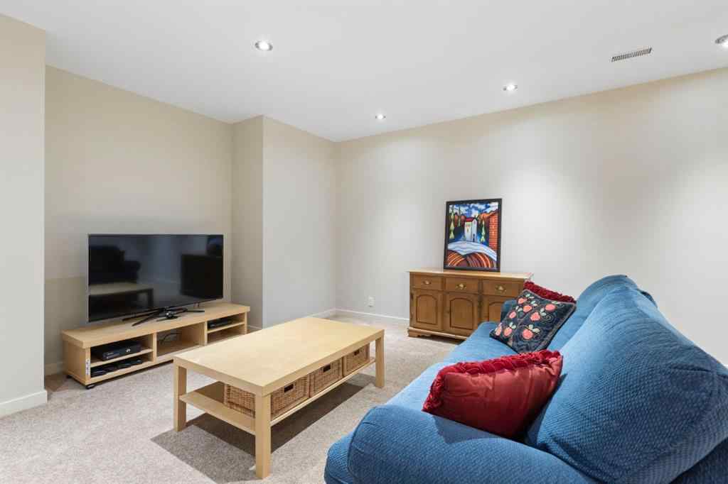 MLS® A2266370 - 5550 Henwood Street SW in Garrison Green Calgary, Residential