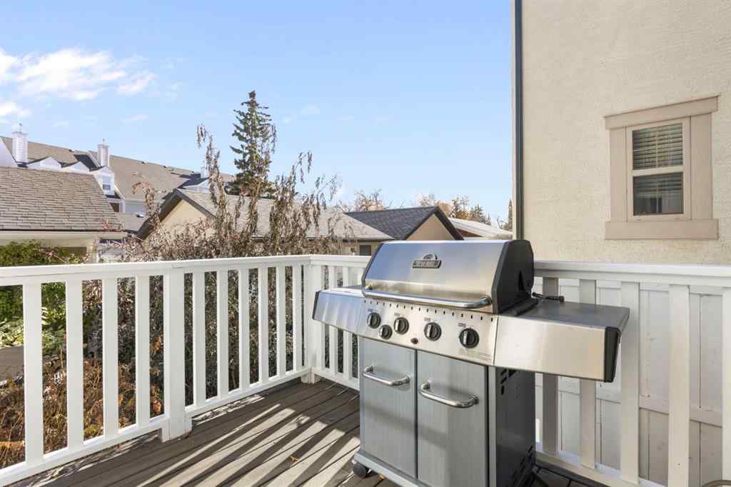 MLS® A2266370 - 5550 Henwood Street SW in Garrison Green Calgary, Residential