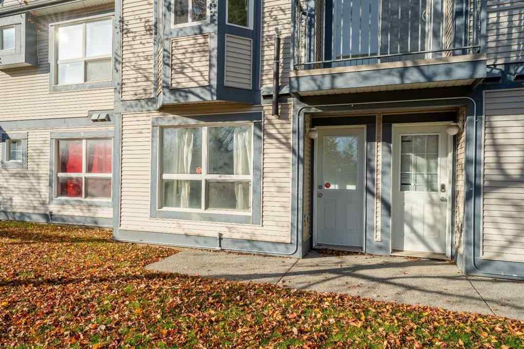 MLS® A2266373 - 121 Eversyde Point SW in Evergreen Calgary, Residential