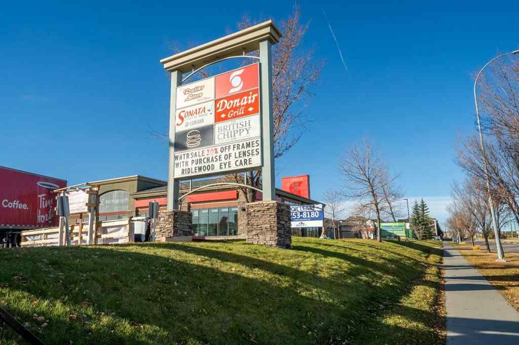 MLS® A2266373 - 121 Eversyde Point SW in Evergreen Calgary, Residential