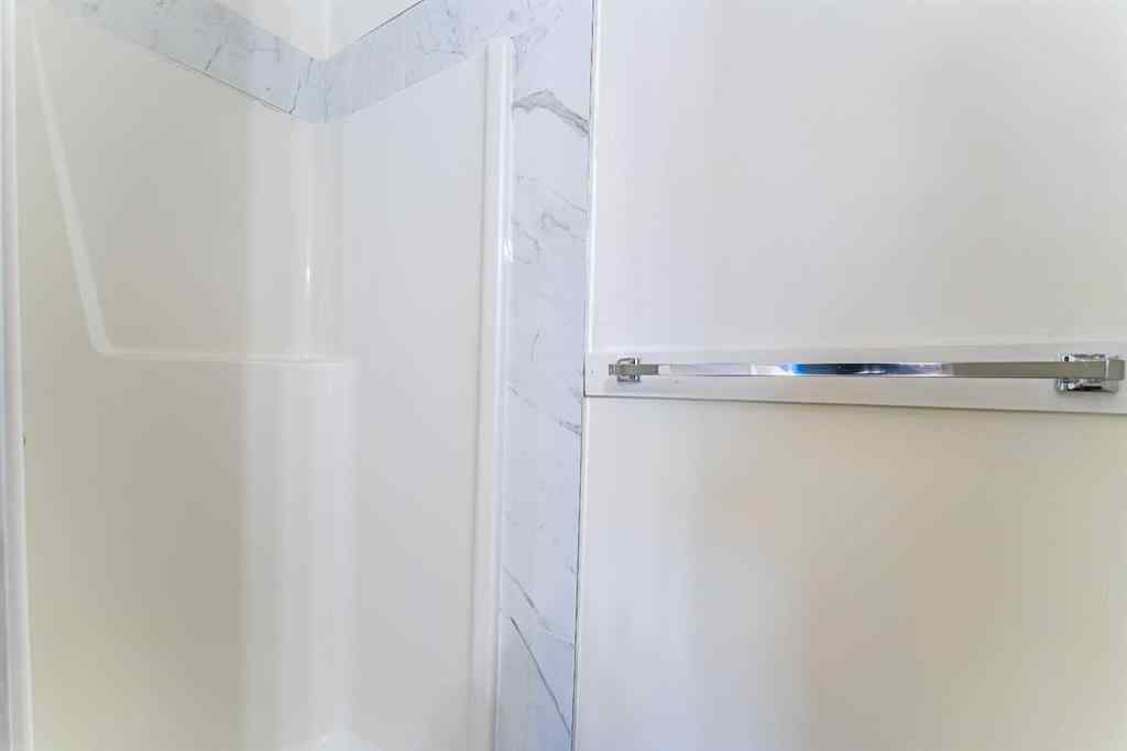 MLS® A2266373 - 121 Eversyde Point SW in Evergreen Calgary, Residential