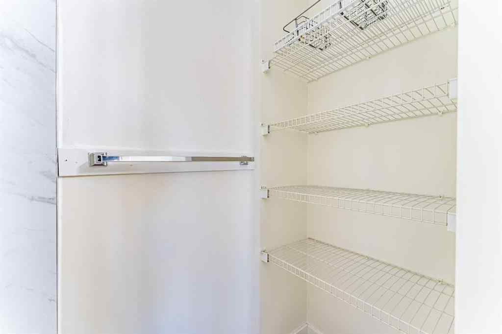 MLS® A2266373 - 121 Eversyde Point SW in Evergreen Calgary, Residential