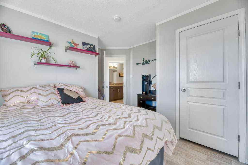 MLS® A2266376 - 242068 Range Road 243   in NONE Rural Wheatland County, Residential