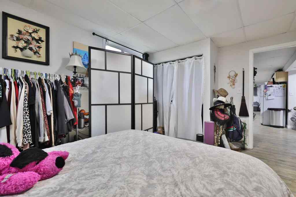 MLS® A2266378 - 5611 53 Avenue  in Sparling Camrose, Residential