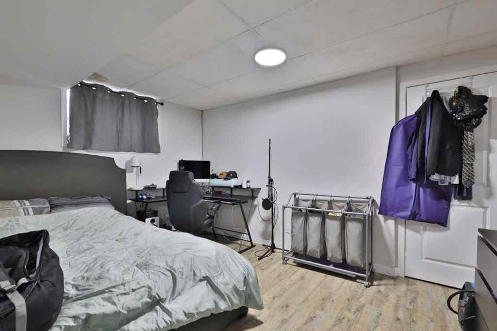 MLS® A2266378 - 5611 53 Avenue  in Sparling Camrose, Residential