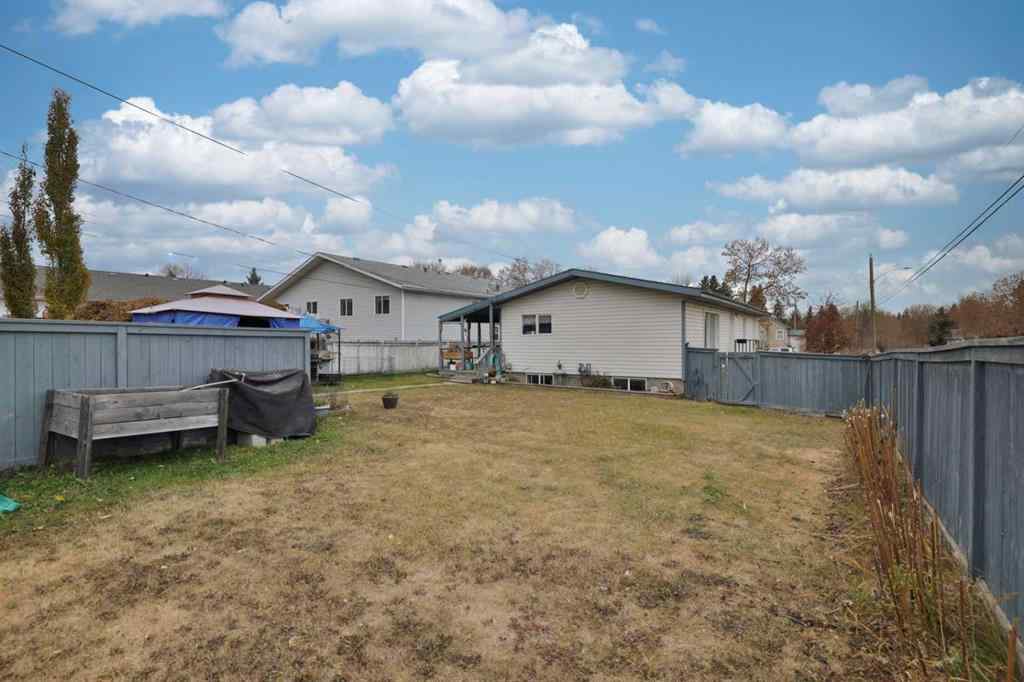 MLS® A2266378 - 5611 53 Avenue  in Sparling Camrose, Residential