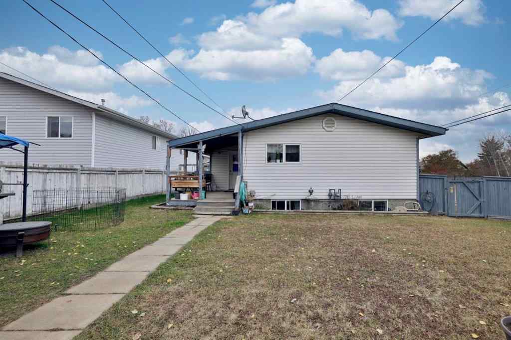 MLS® A2266378 - 5611 53 Avenue  in Sparling Camrose, Residential