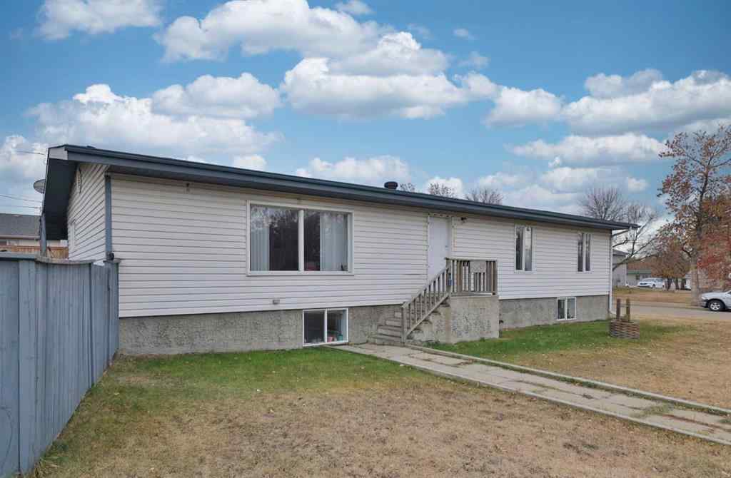 MLS® A2266378 - 5611 53 Avenue  in Sparling Camrose, Residential
