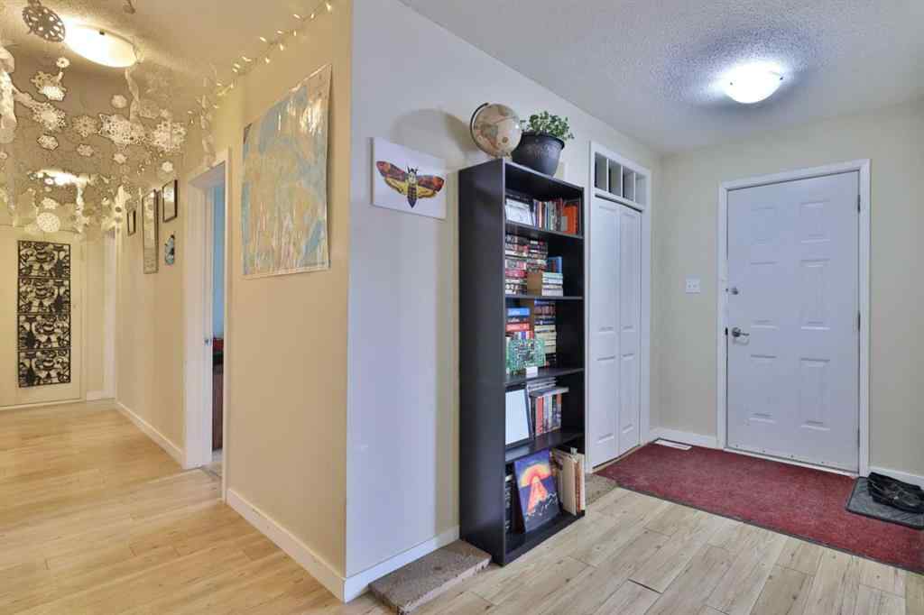 MLS® A2266378 - 5611 53 Avenue  in Sparling Camrose, Residential