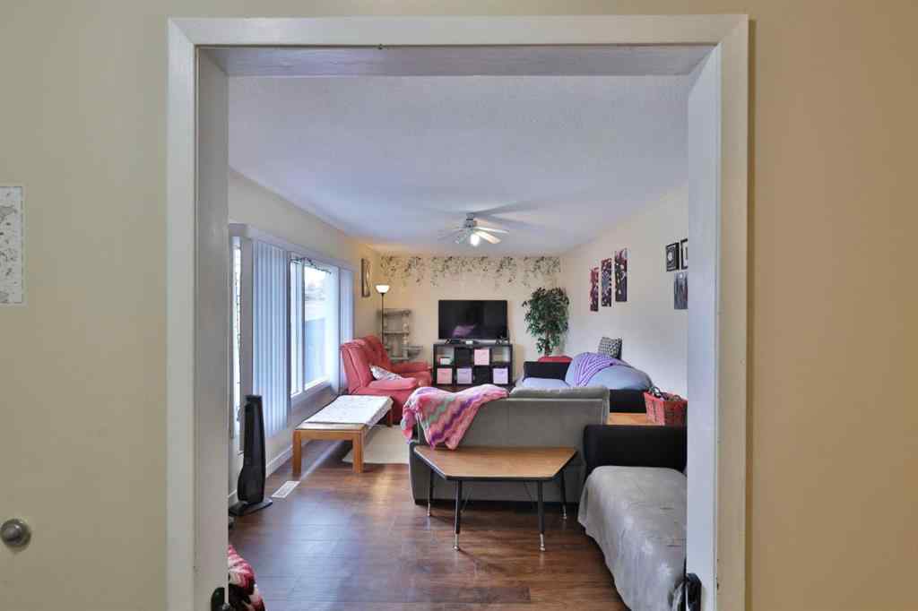 MLS® A2266378 - 5611 53 Avenue  in Sparling Camrose, Residential