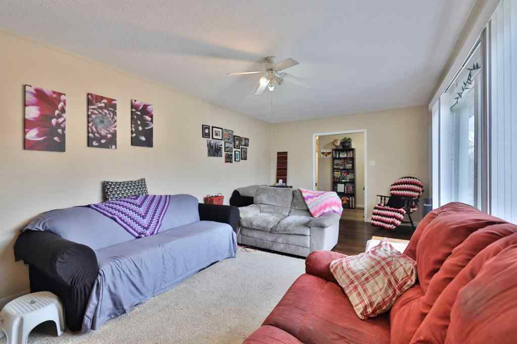 MLS® A2266378 - 5611 53 Avenue  in Sparling Camrose, Residential