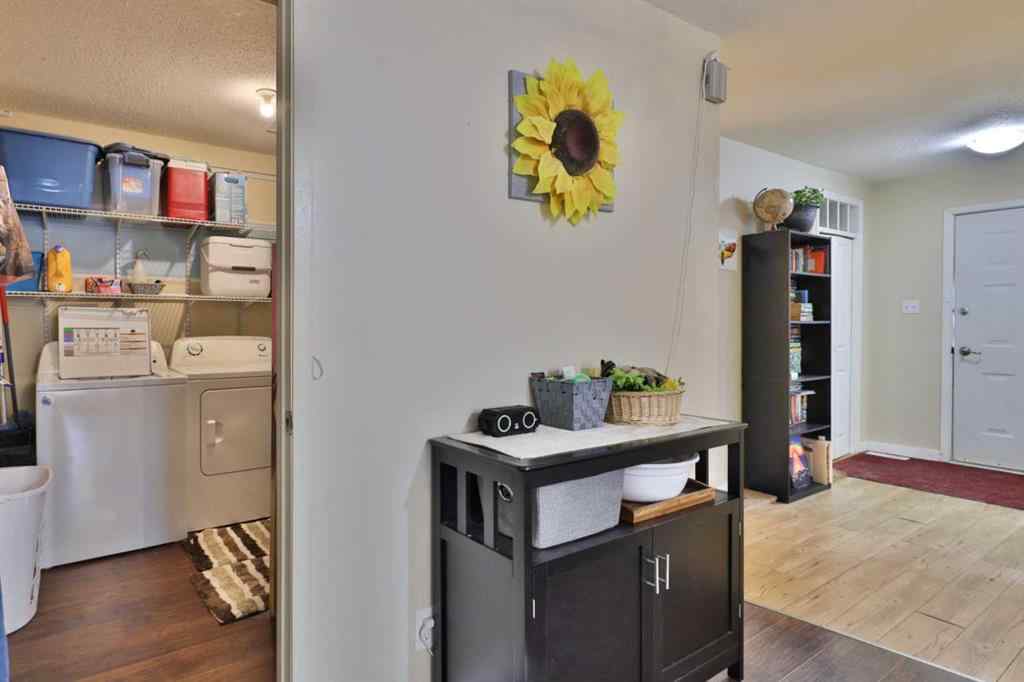 MLS® A2266378 - 5611 53 Avenue  in Sparling Camrose, Residential