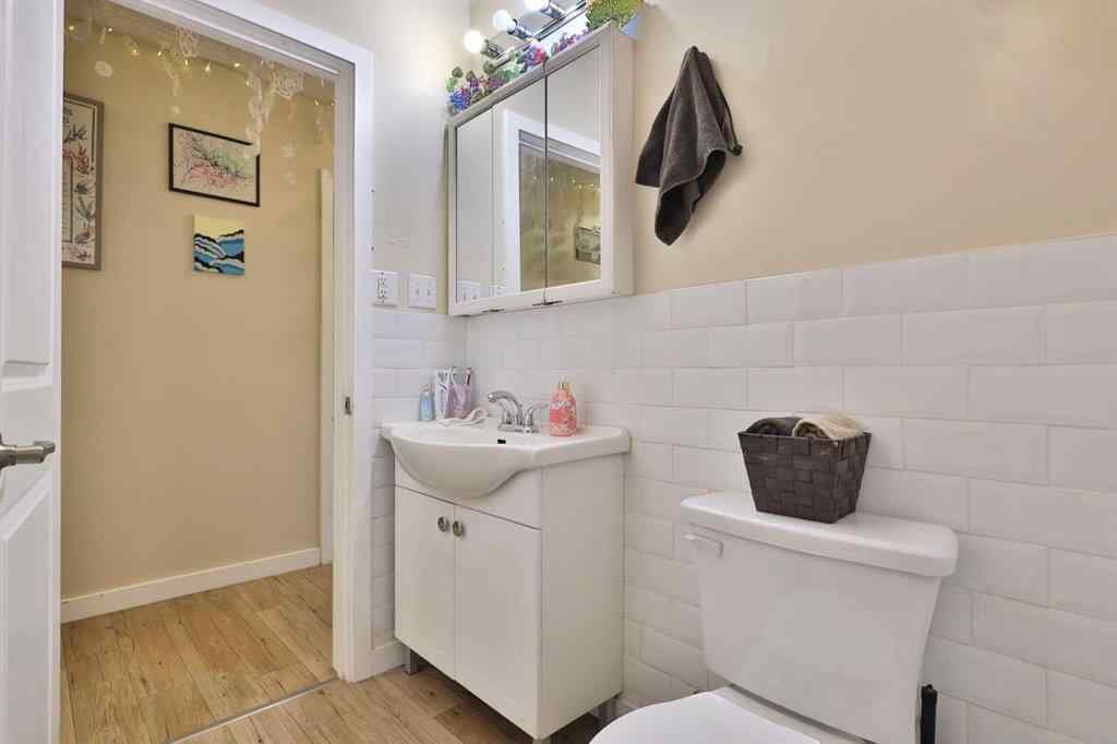 MLS® A2266378 - 5611 53 Avenue  in Sparling Camrose, Residential